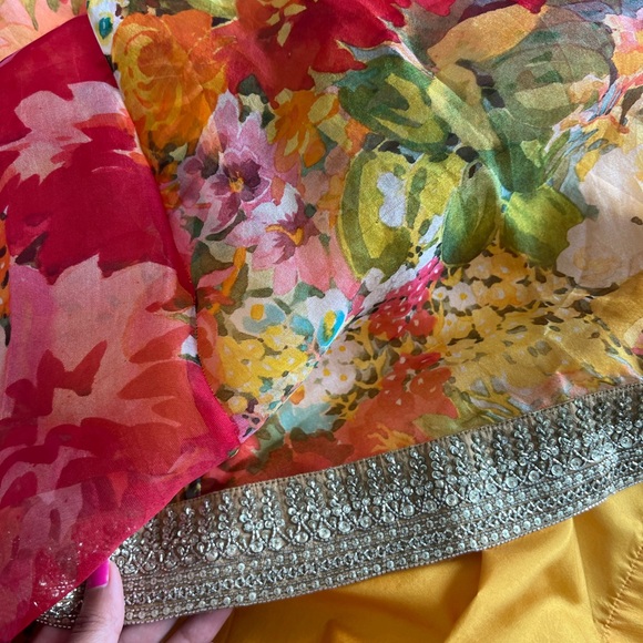 Sabyasachi floral lehenga - Picture 9 of 13